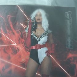 Costume
