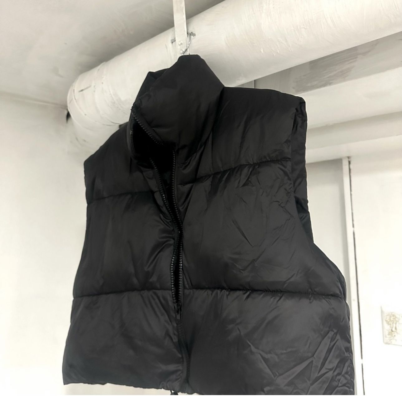 Cropped Puffer Vest