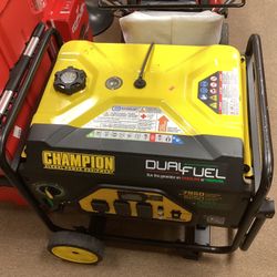 Champion Power Equipment 6250-Watt Gas and Propane Powered Dual-Fuel Portable Generator with CO Shield Technology