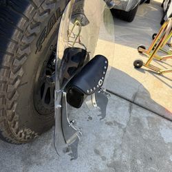 Road King Windshield With Quick Detach Set Up