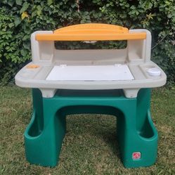 Step 2
Art Master Activity Desk