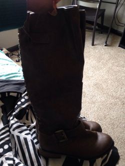 Brown boots