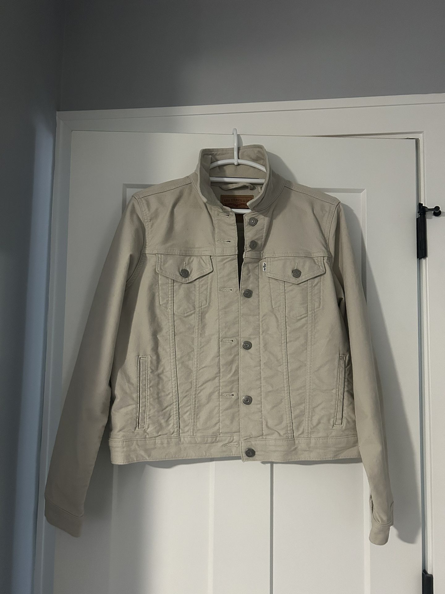 Women’s Levi Jacket Size XL