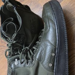 Nike Air Force 1's 2017 Size 10