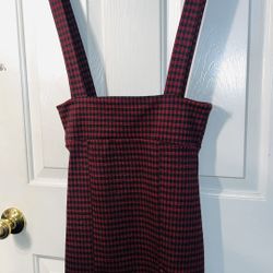 Red and black plaid mini skirt Overalls with zipper