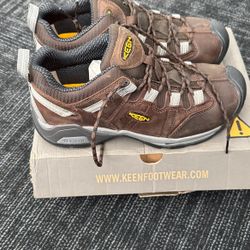 Keen DetroitXTESD. 9.5