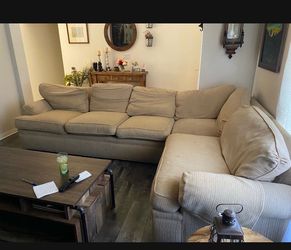 Sectional couch 🛋️