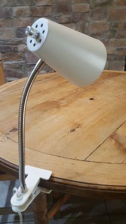 Clip on desk lamp