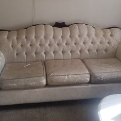 Livingroom Sofa and Love Seat