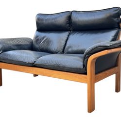 Vintage Mid Century Couch Sofa Leather Chair Scandinavian or Danish 
