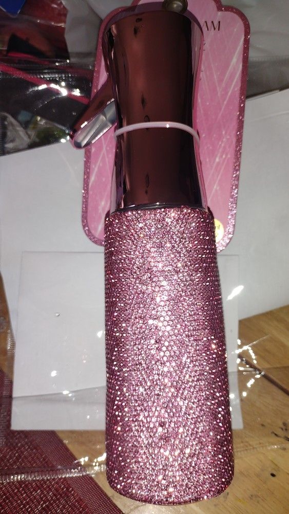 Glitz And Glam