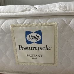 Sealy posturepedic Mattress  Queen 