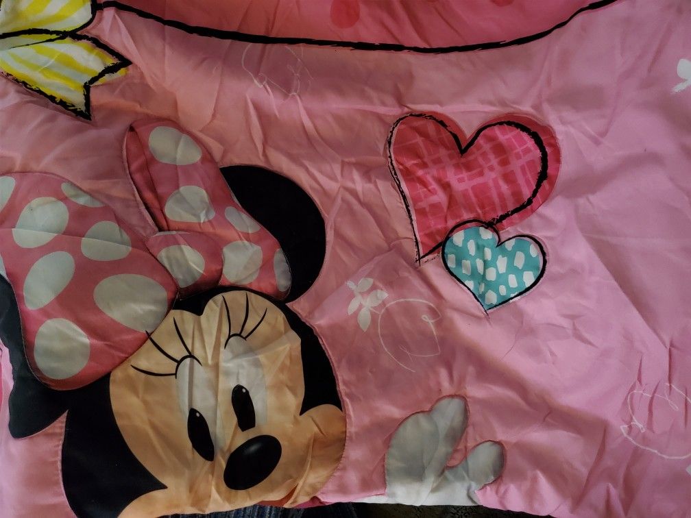 Toddler Bed 2 Comforters