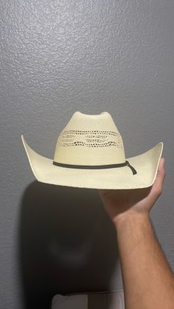 Twister hat