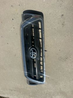 Toyota Tacoma 2nd gen OEM front grill