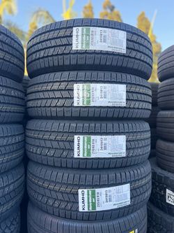 255/65r18  kumho HT SET OF 4 tires
