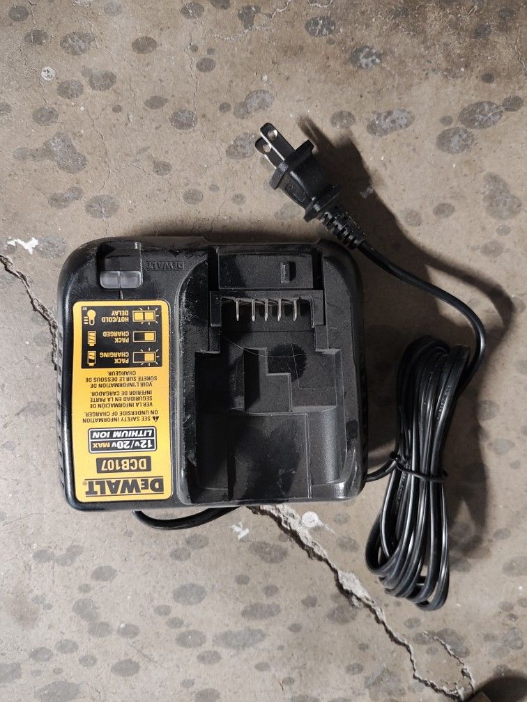 DeWalt Charger