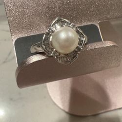 Diamond Pearl Ring