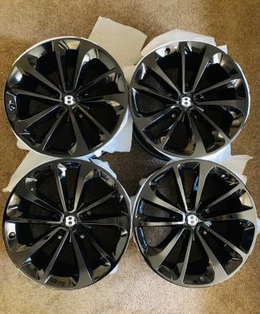 21β OEM Bentley Bentayga Wheels