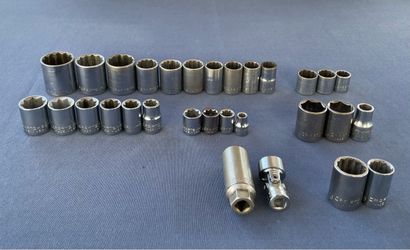 CRAFTSMAN USA Mixed Socket Lot Of 30 3/8+1/2 Drive 6~8~12 Points SAE/ One 18mm