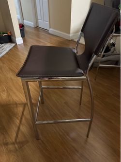 Set of 4 Modern Counter Height Bar Stools – Excellent Condition
