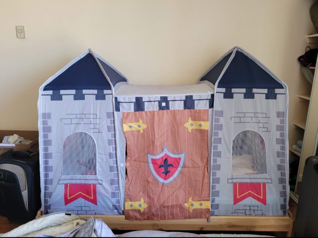 Twin Bed Castle Tent