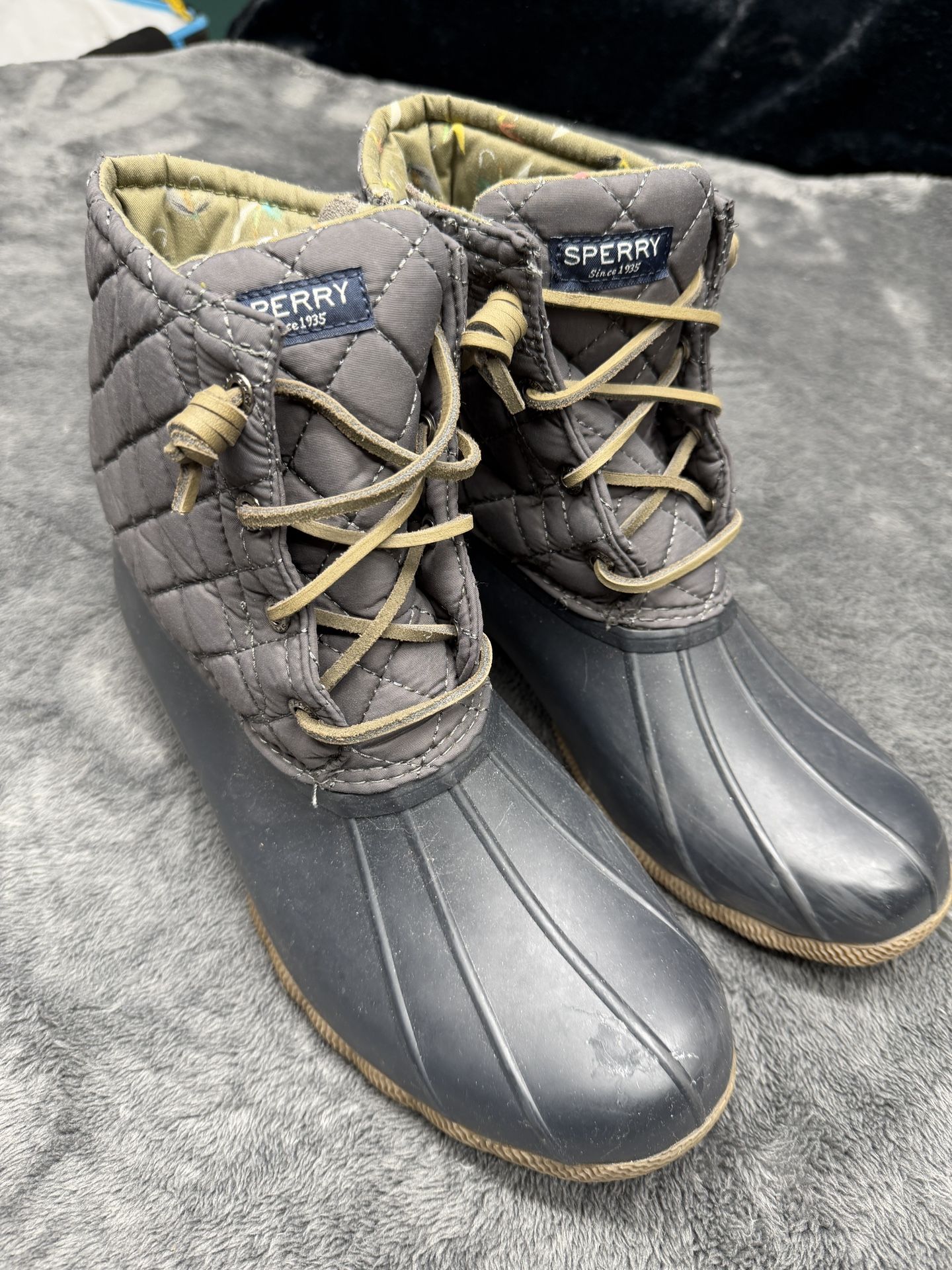 Grey Sperry duck boots, Size Women’s 9.5. #waterproof