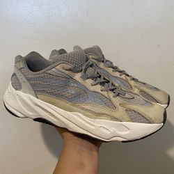 adidas YEEZY Boost 700 V2 ‘Cream’ Men Size : 11