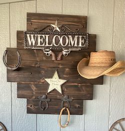 Custom made cowboy hat display