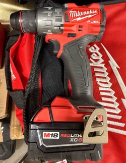 M18 FUEL Gen 4 1/2” Hammer Drill/Driver with 5.0 battery