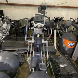 Precor 576i Commercial Elliptical Trainer