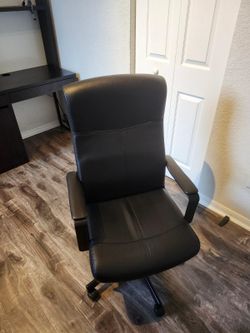 IKEA Black Roller Chair