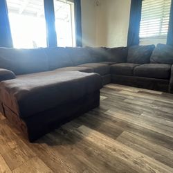 Sectional Couch  Free Delivery 