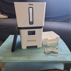 Automatic Dog Feeder 