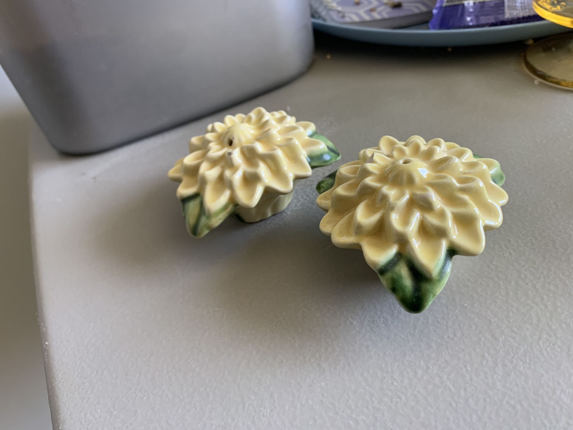salt & pepper shakers $10