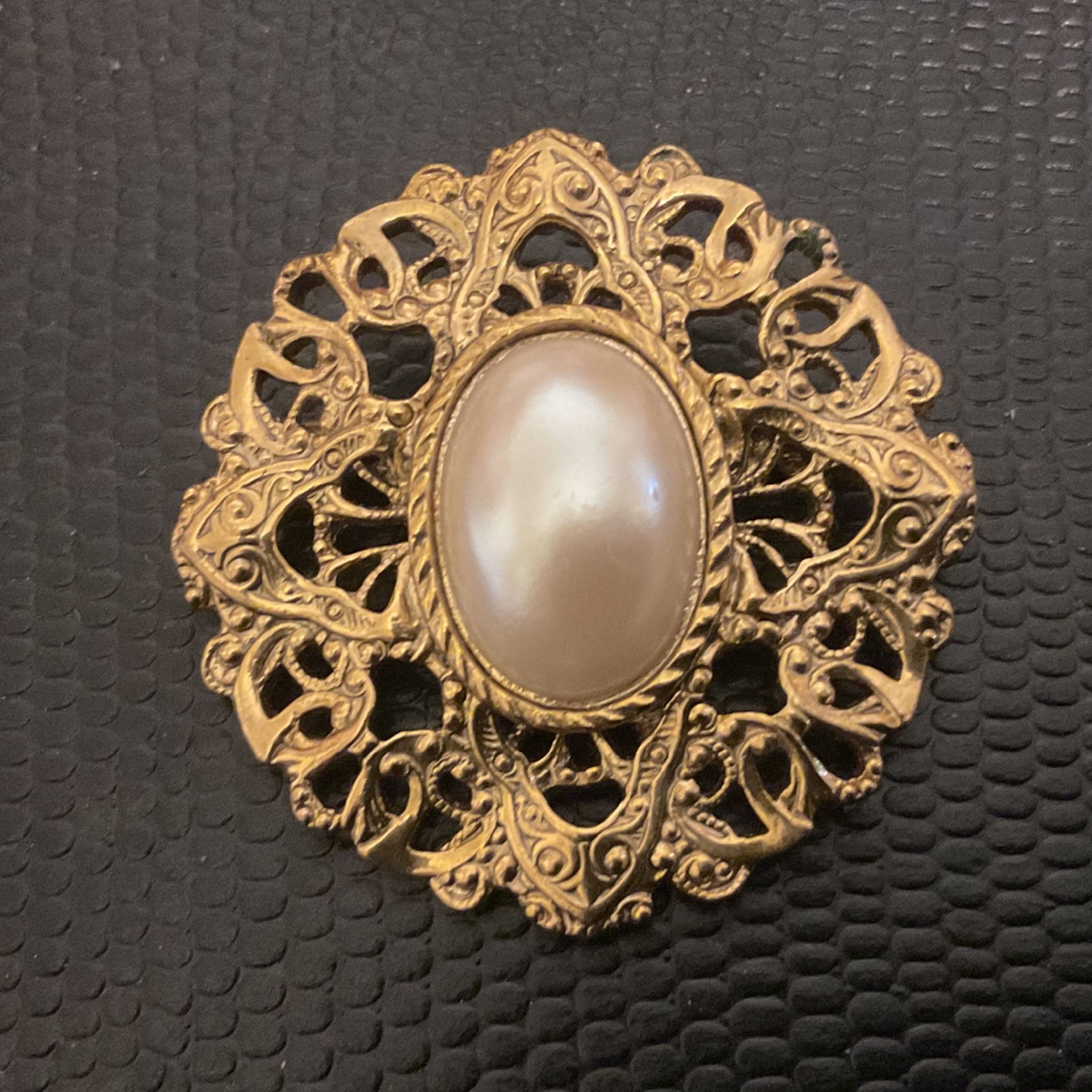Goldtone Brooch With Large Pearl