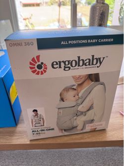 Never used ergobaby Omni 360
