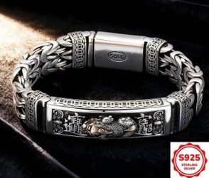 New Sterling Silver 925 Bracelet 8.66  inches  52.37 grams