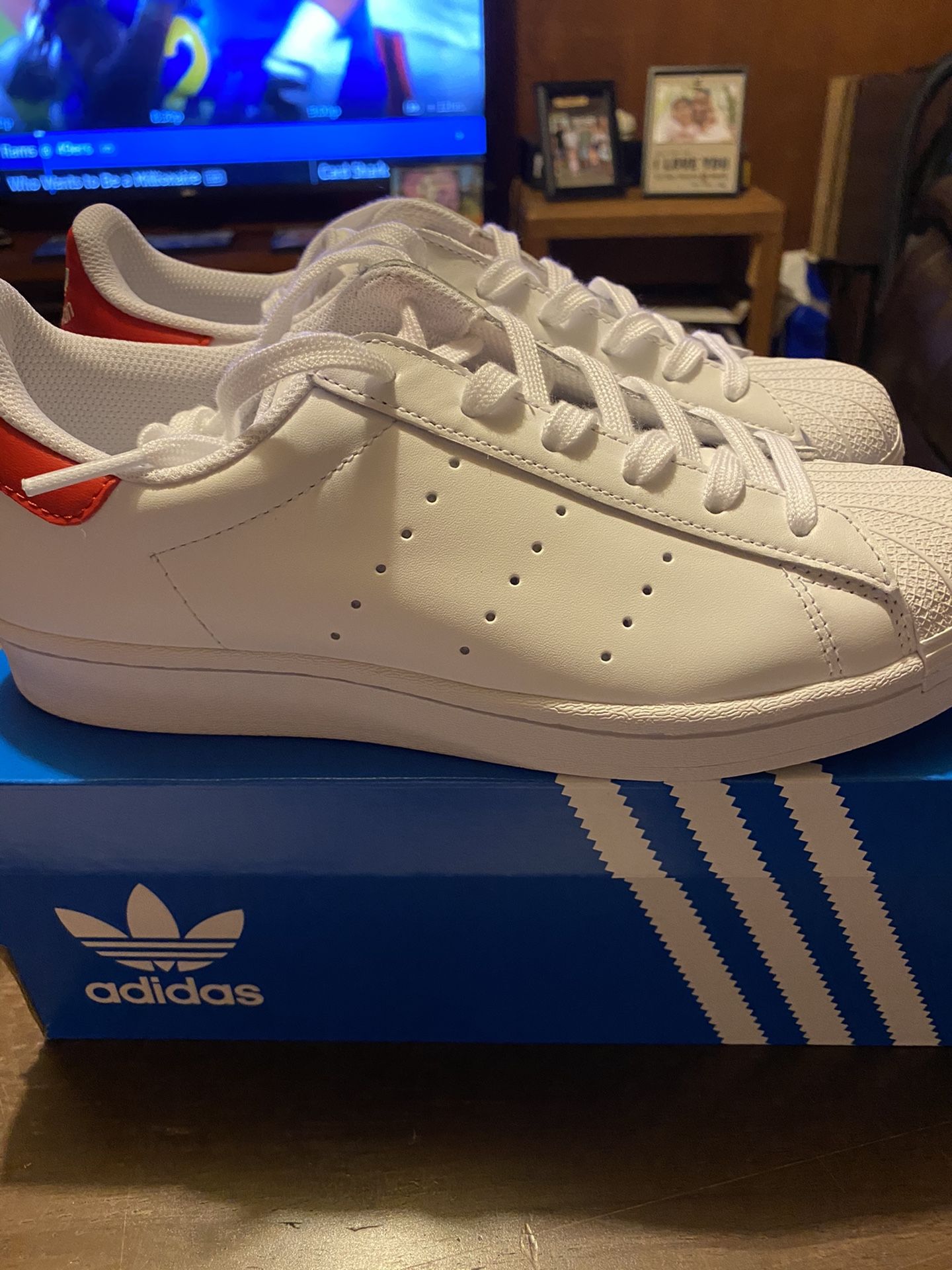 Women’s Adidas Shoes. Superstar Stan Smith. Size: 7.