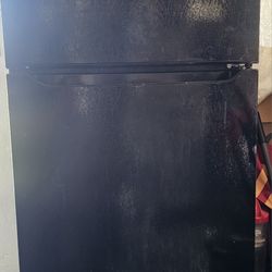 Frigidaire Refrigerator 