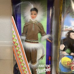 Arctic Barbie doll from the Dolls of the World Collection. It is a Collector Edition produced by Mattel in 1996, item number 16495.  The doll has blac