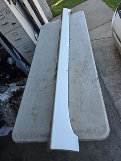 2010-2015 Toyota Prius Driver rocker panel/side skirt (Pearl white)