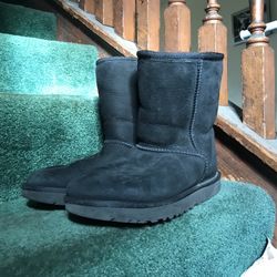 UGG Classic Short II Black -Woman’s 8