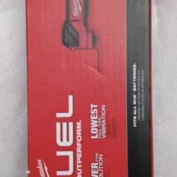 MILWAUKEE M18 FUEL BRUSHLESS CORDLESS MULTI-TOOL