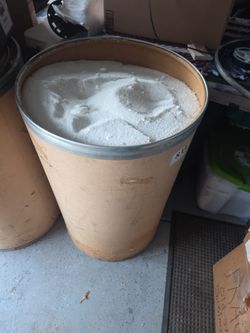 Stearic Acid Flakes (55-Gallon Drum) – Perfect for Candle & Soap Making!