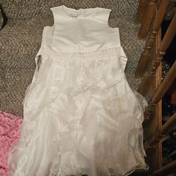 GIRLS COMMUNION OR WEDDING PARTY  DRESSXL NEVER WORN