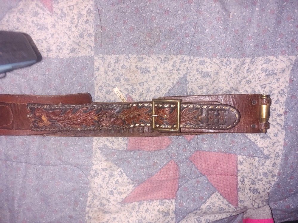 Genuine Leather Antique Amo Belt.very Nice In Almost Brand New Condition .