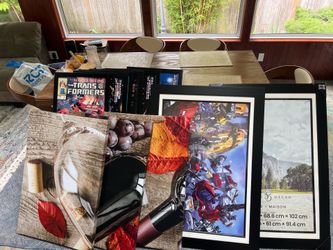 Picture frames and canvas painting/ prints