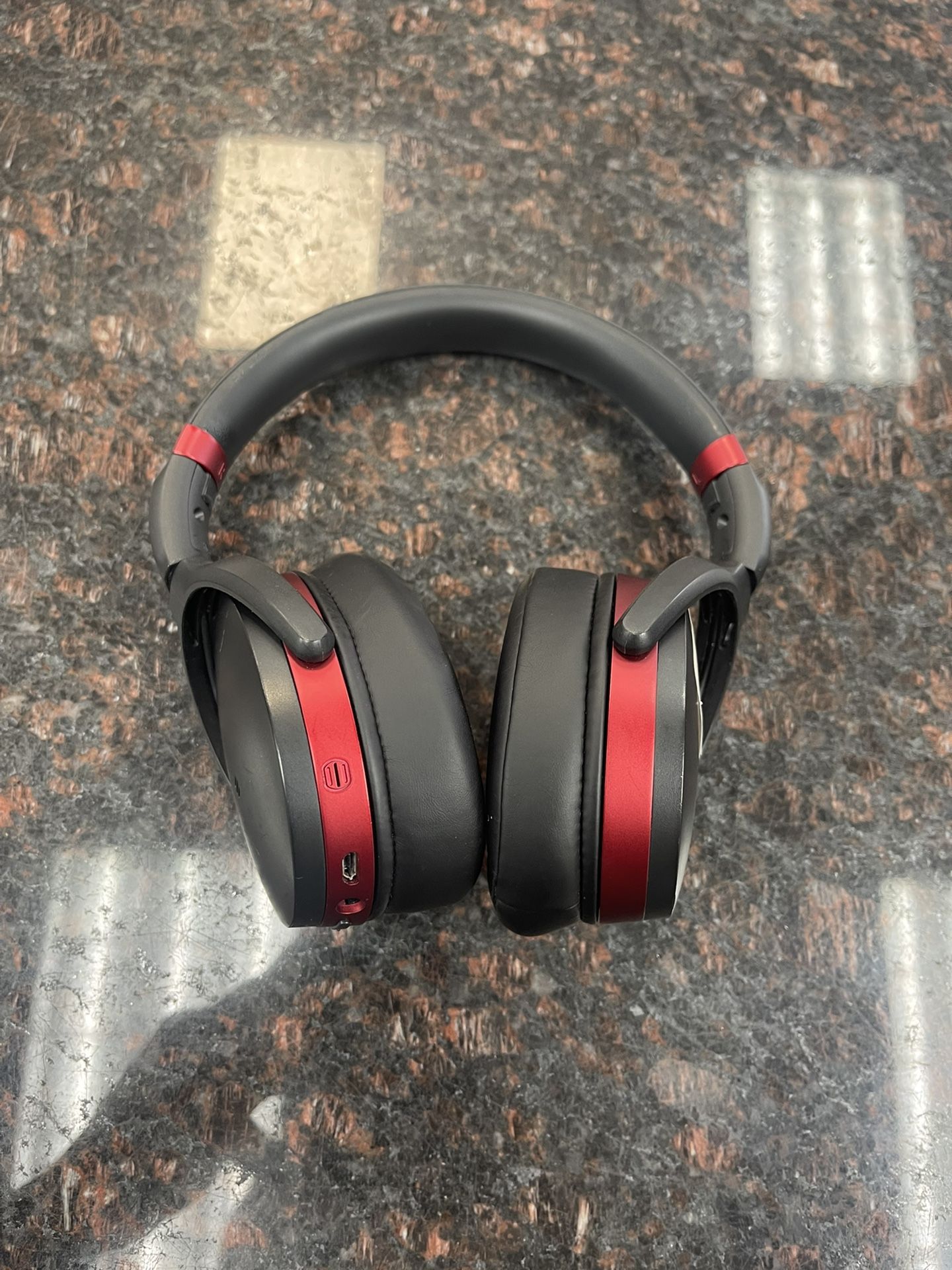 Sennheiser Bluetooth Headphone