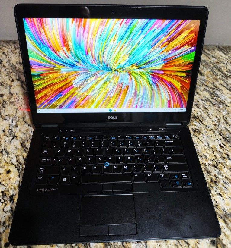 Dell laptop - touch screen, i7, 8 gb ram, 128gb ssd, Fyde OS - Runs great